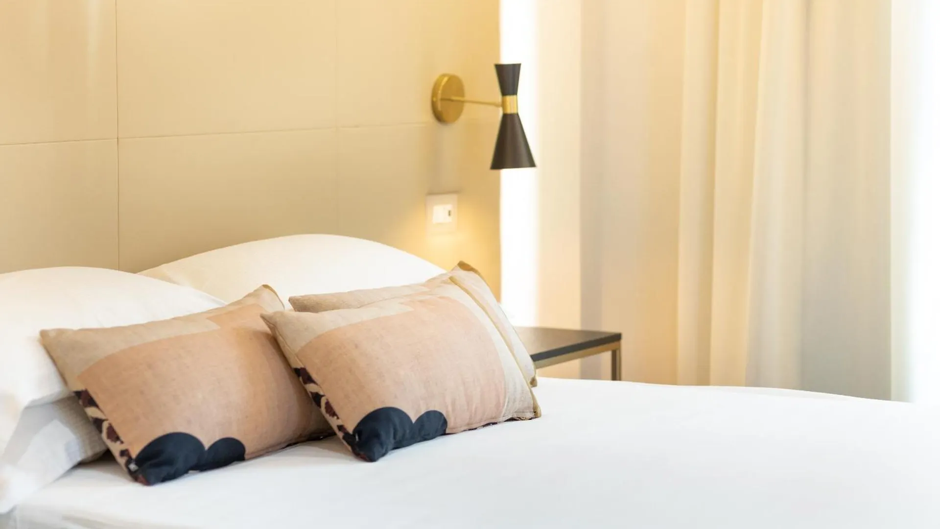Hotel Mondial Rimini 3*,  Italien
